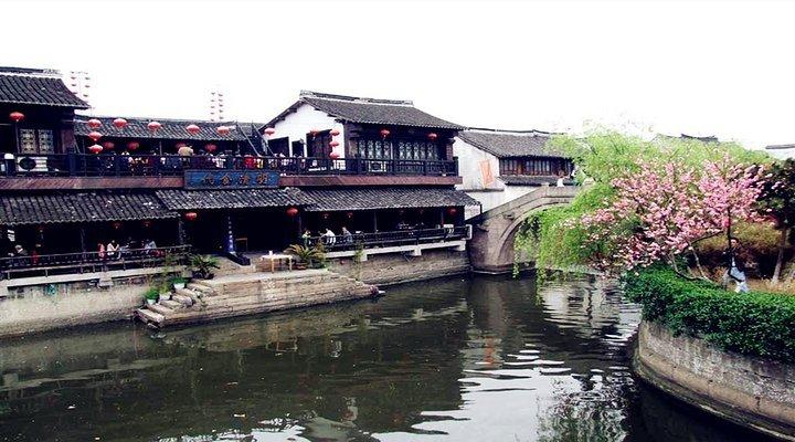 THE9团综小游戏,刘雨昕被“碾压”底下,赵小棠许佳琪柔韧性太好了
